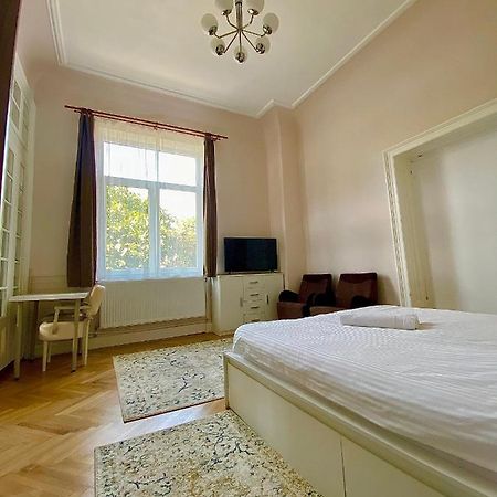 Km 0 Studio Bukurešť Exteriér fotografie